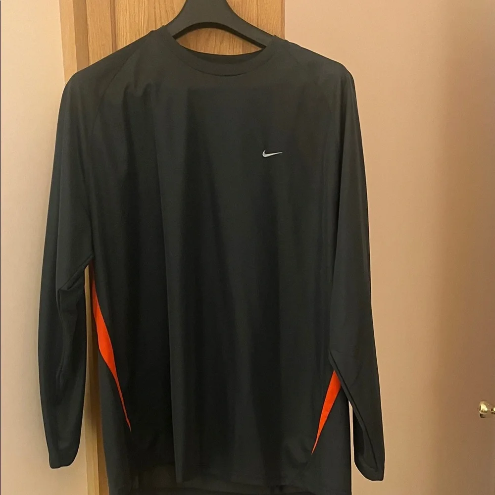 Nike Black Shirt with Orange Highlights - Picture 1 of 3
